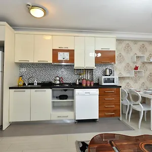 Apartment Rotation, Istanbul