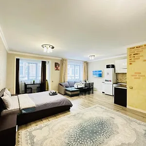 Vostochnyi Park Apartament In The Center Of Алматы
